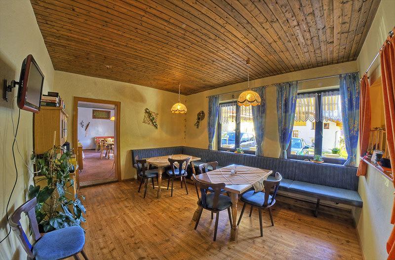 Haus Vroni Pensionat Tannheim Exteriör bild